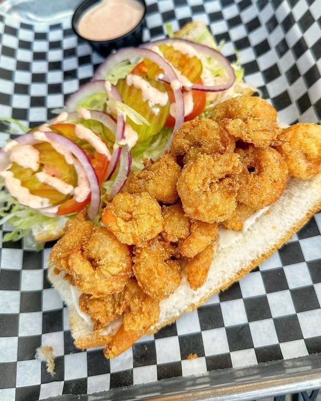 Small Fried Shrimp Poboy.