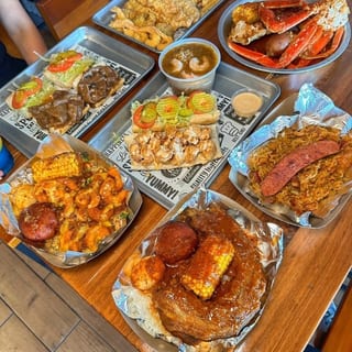 Kids Catfish Box (4pc)