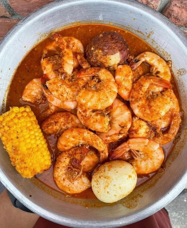 Boiled Shrimp Shell on (Not Deveined).
