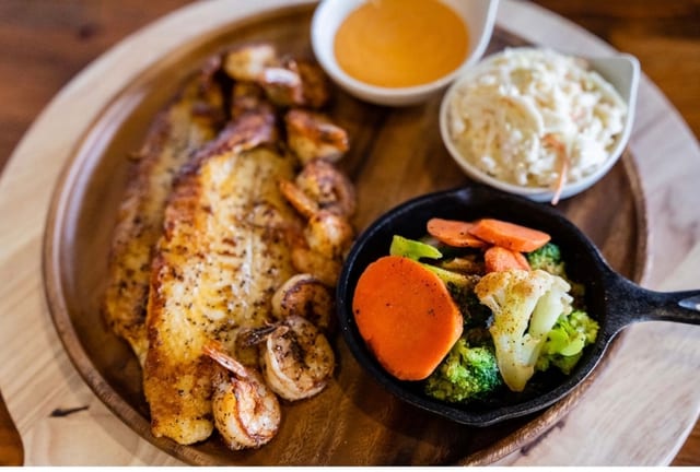 12 Grilled Shrimp Plate.
