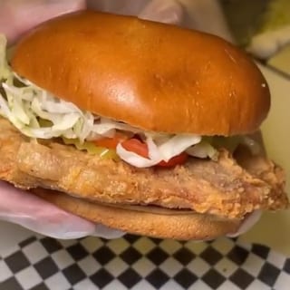 Bun Fried Pork Chop